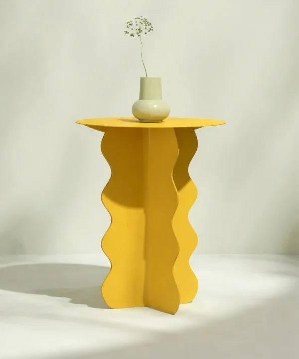 Minimal Artistic Side Table Color Gold